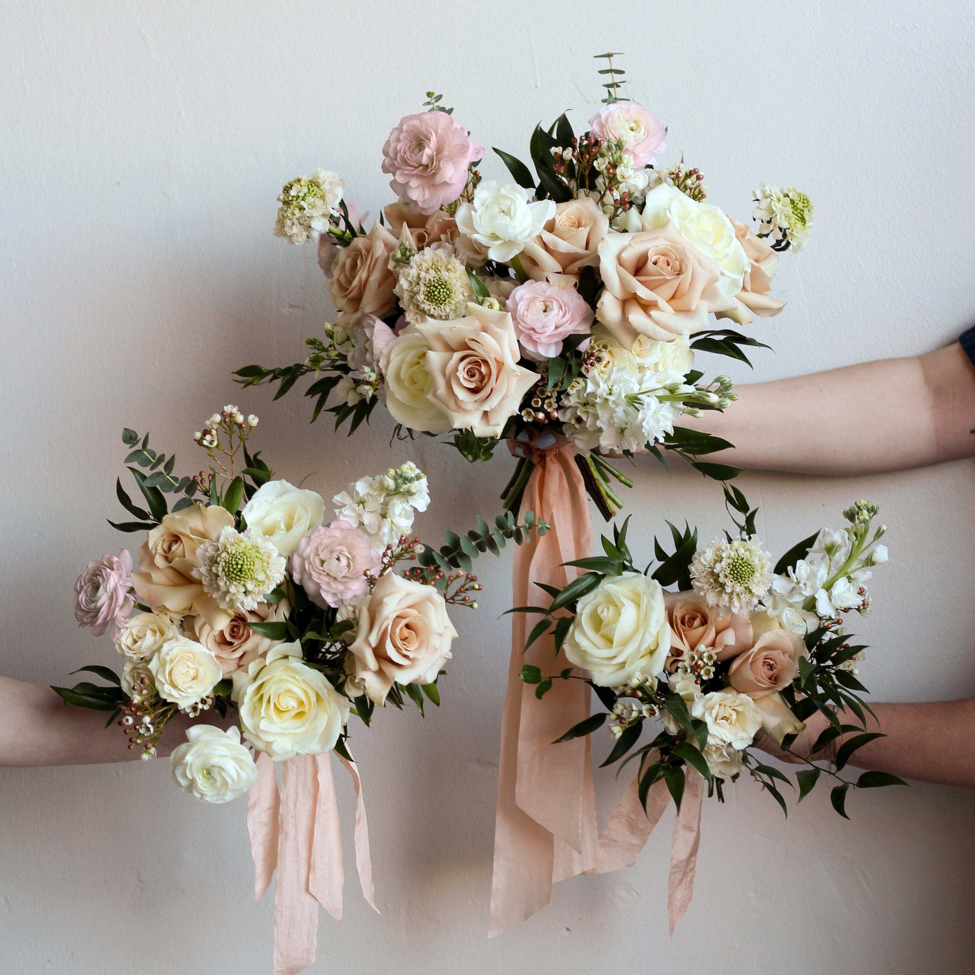 The Romantic Collection Moss Flower Shop